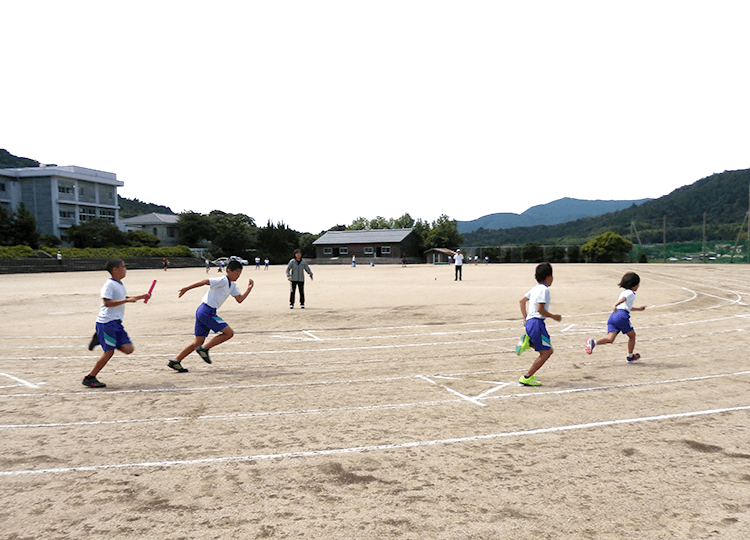 陸上大会ゴール前の様子