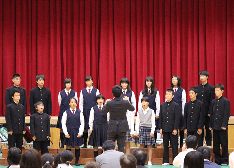 島前小中学校連合音楽会の様子